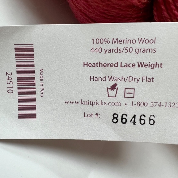 2 Hanks Skeins Knit Picks 100% Merino Wool Heathered Lace Weight Pink - Picture 3 of 5